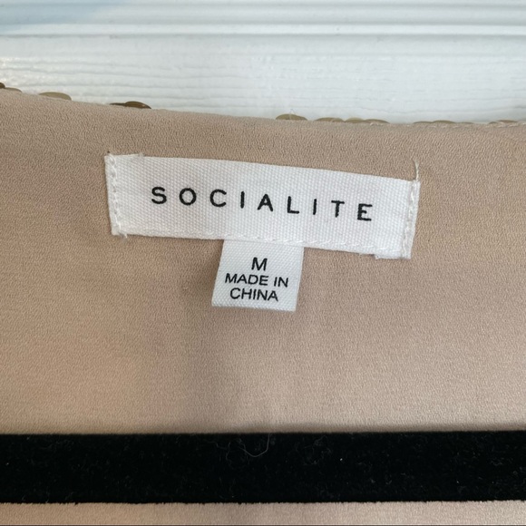 Socialite Sequin V - Neck Gold - Picture 2 of 4